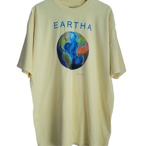 Vintage Y2K 2001 Eartha T Shirt XL